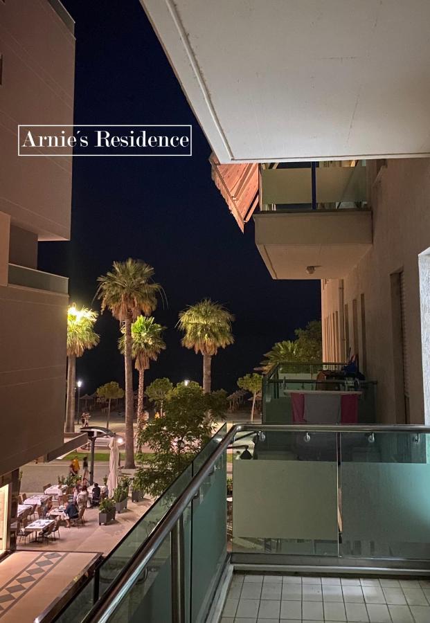 Arnie's - Seaside Promenade Residence Vlorë Exterior foto